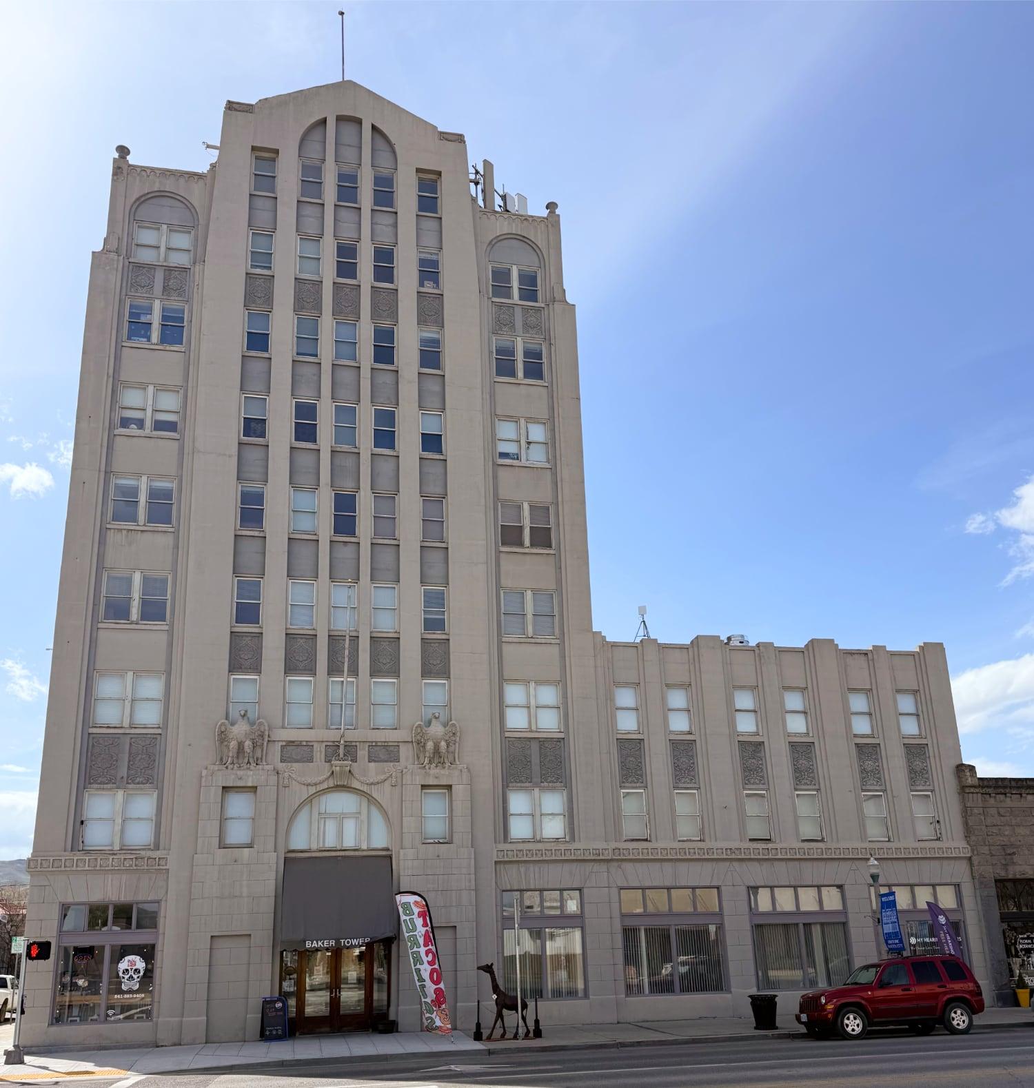Baker Tower looking up from the ground